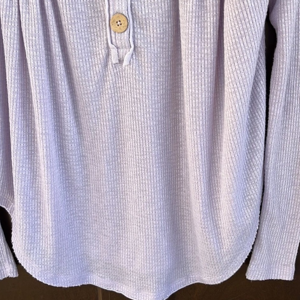 EUC Free People Must Have Henley Top - Picture 9 of 10